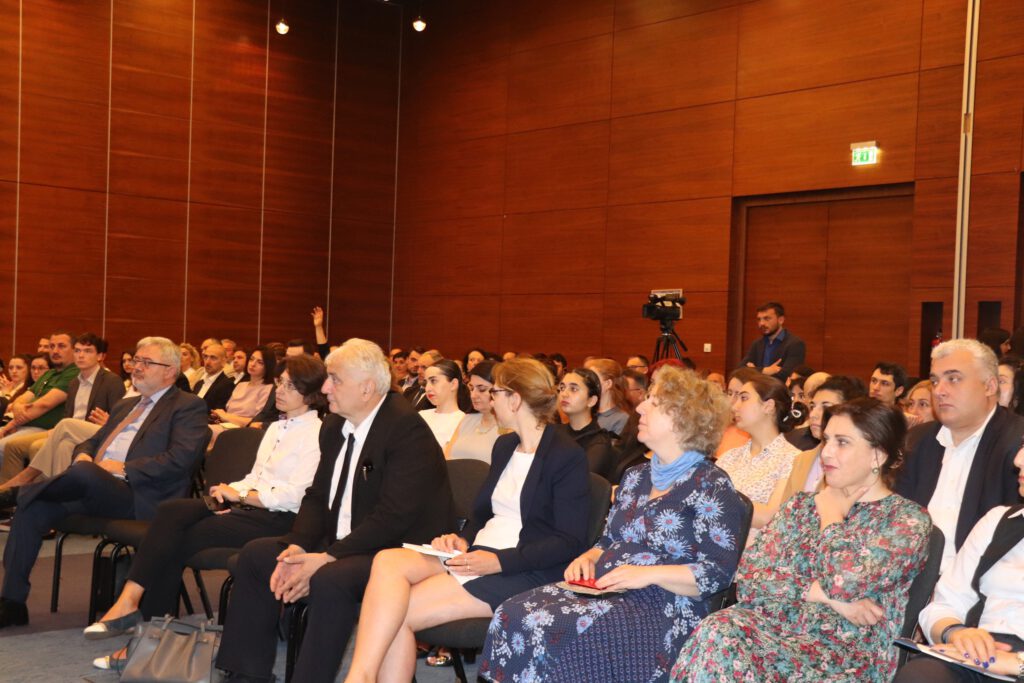 2 დარბაზი