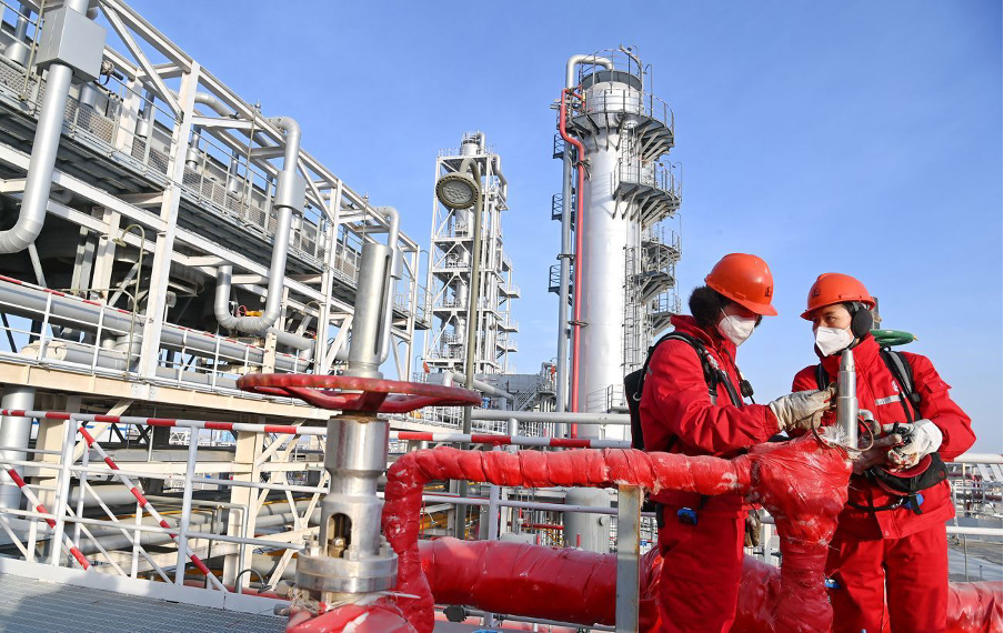 China’s Newest Refinery Ramps Up Russian Oil Imports Amid Sanctions